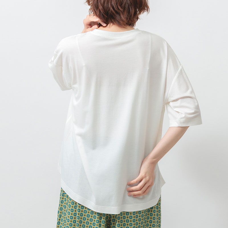 婦人『m.m.o』冷感スムースクルーネックサイドスリットプリントTシャツ