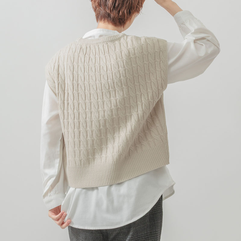 婦人『m.m.o』ニットベスト×ブラウスアンサンブル