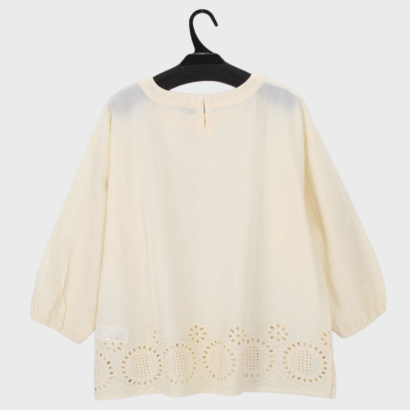 婦人『isoLaine』7分袖裾刺しゅうプルオーバー