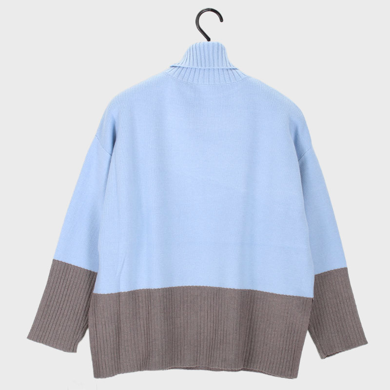 婦人タートルネック配色セーター