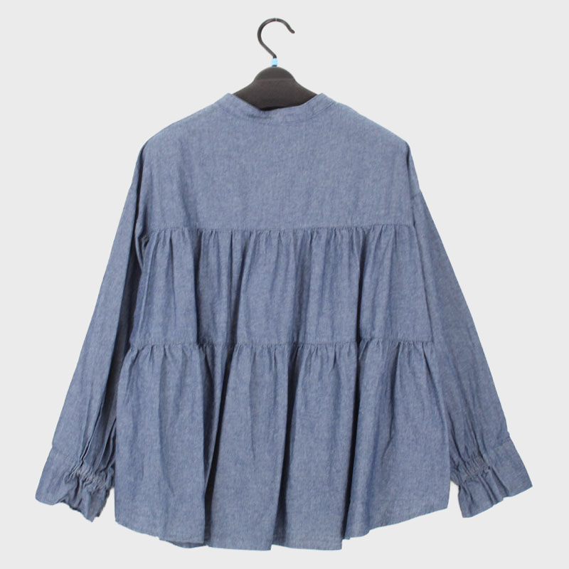 婦人ライトオンスデニム衿無しギャザー切り替えブラウス