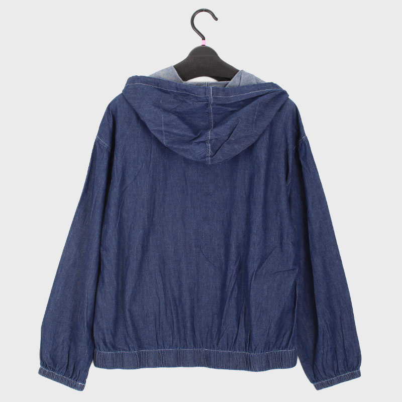 婦人長袖ポケット付きデニムパーカー