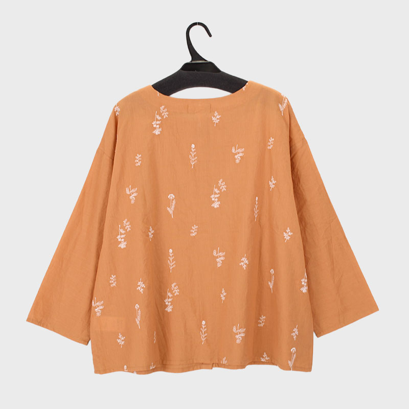 婦人『isoLaine』7分袖総刺しゅうブラウス