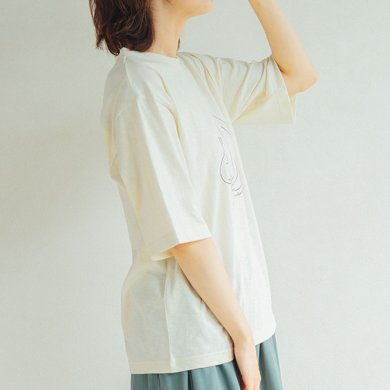 婦人『m.m.o』5分袖ネコ刺繍Tシャツ