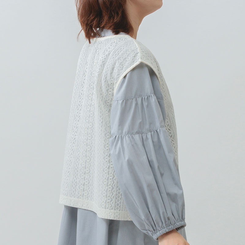 婦人『m.m.o』前開きレースベスト