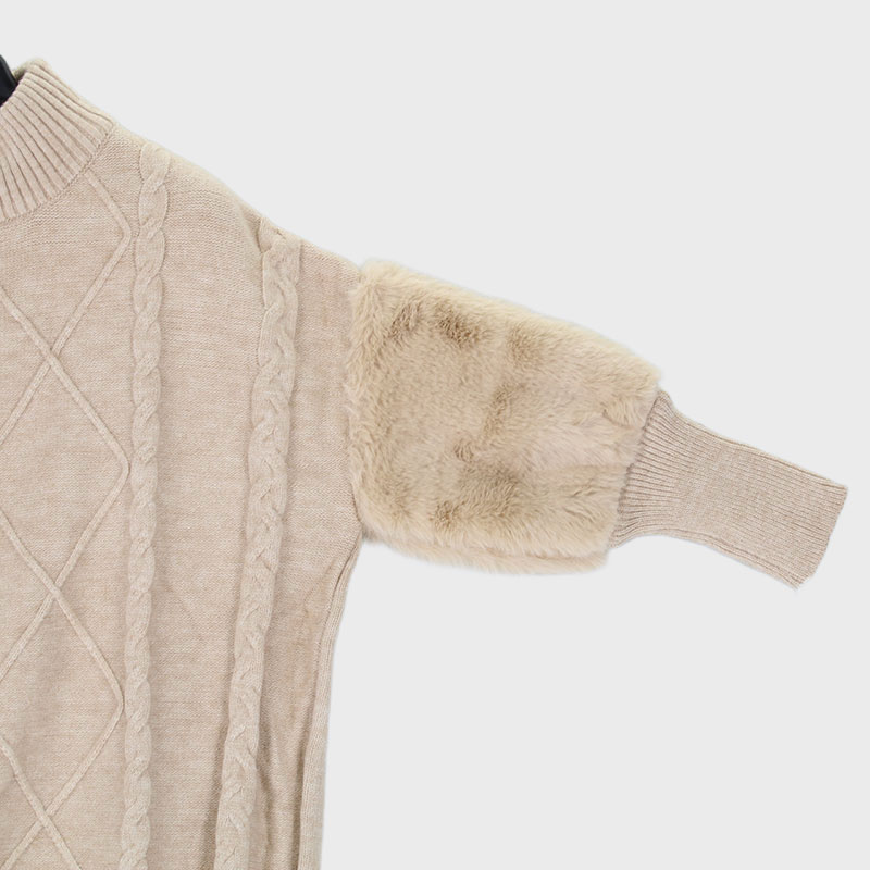 婦人ニット(腕ファー)