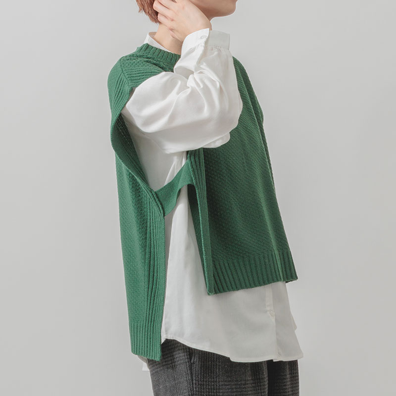 婦人『m.m.o』ニットベスト×ブラウスアンサンブル