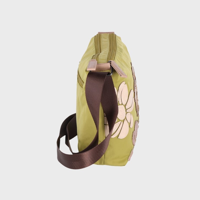 婦人フラワーナイロンショルダー