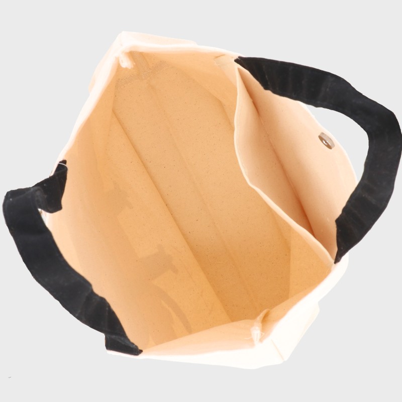 婦人ネコ柄キャンバストート