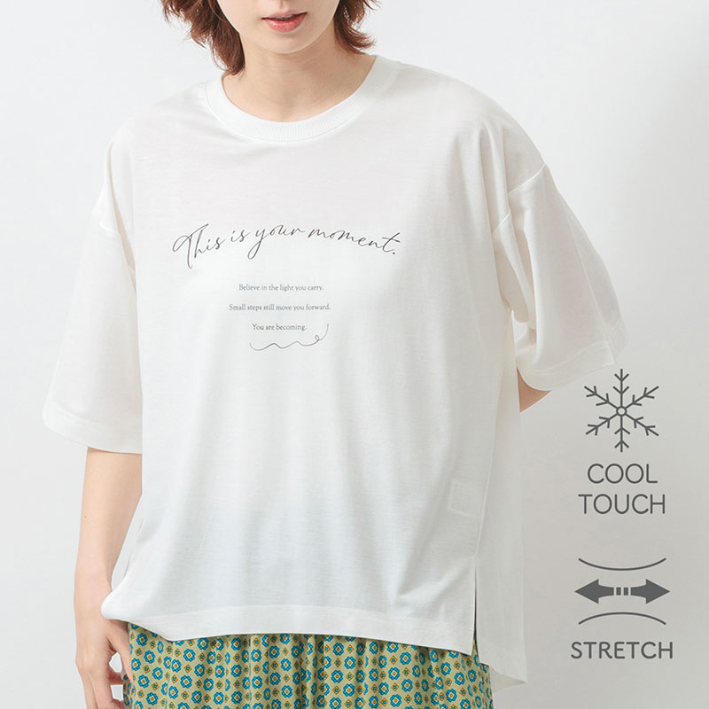 婦人『m.m.o』冷感スムースクルーネックサイドスリットプリントTシャツ