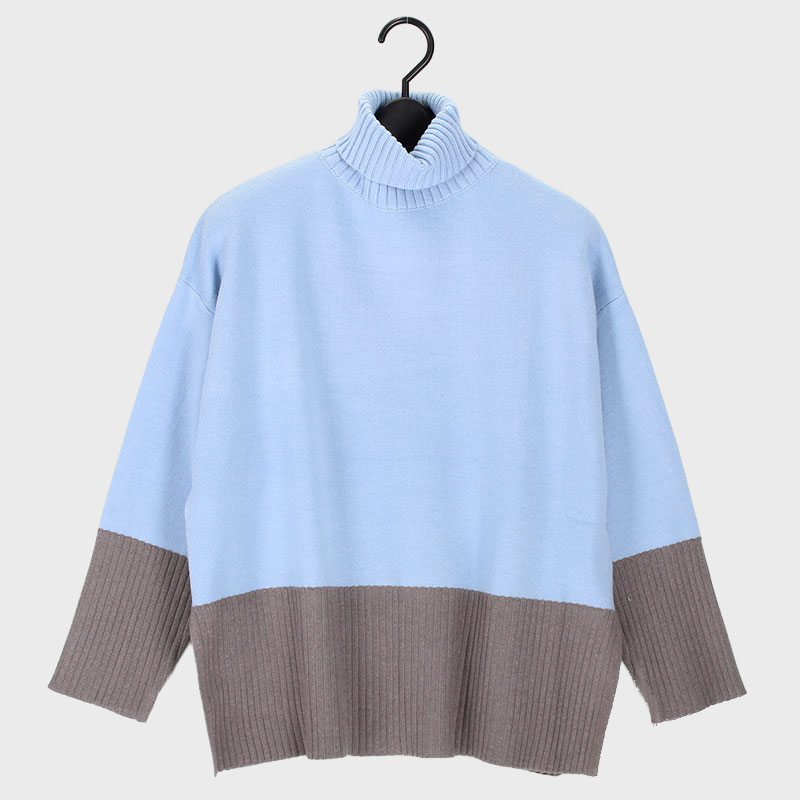 婦人タートルネック配色セーター