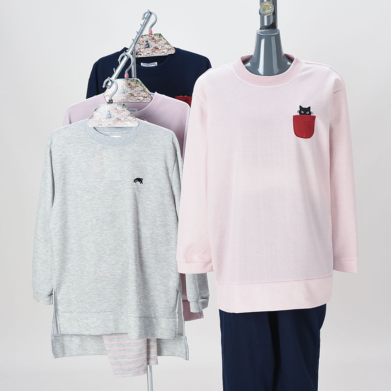 婦人ダンボールスーツ