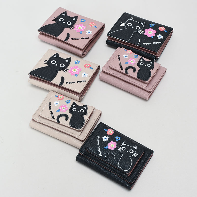 ネコパッチワーク三つ折り財布