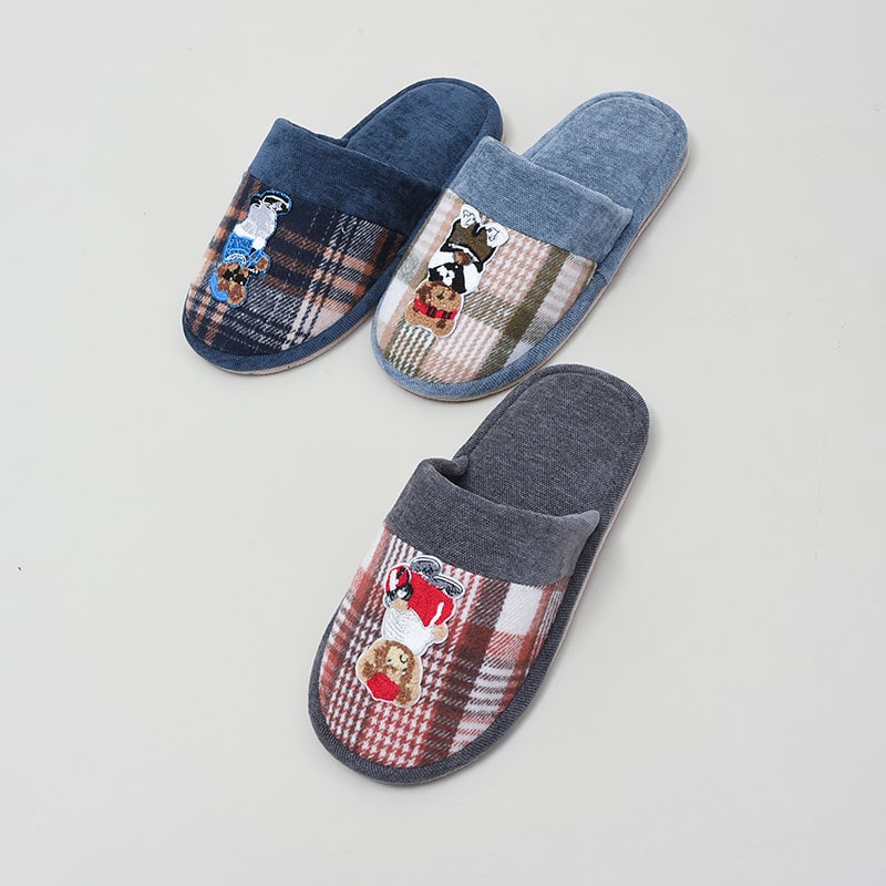 婦人外縫ベア刺繍スリッパ