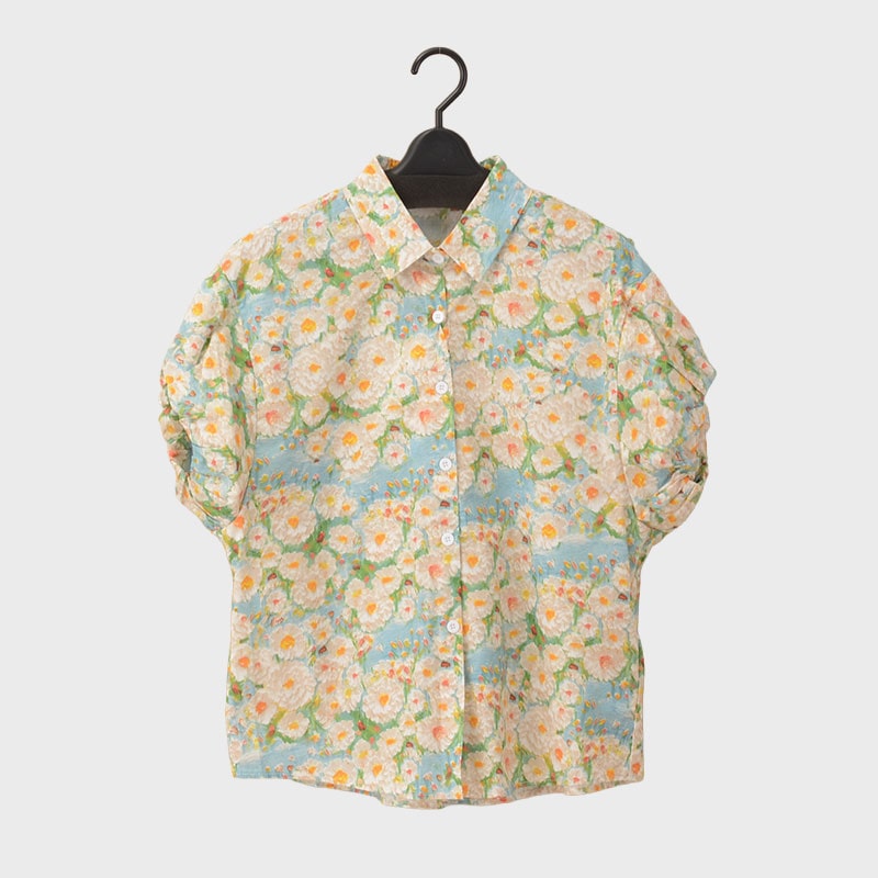 婦人『VERITE』花プリントシャツ