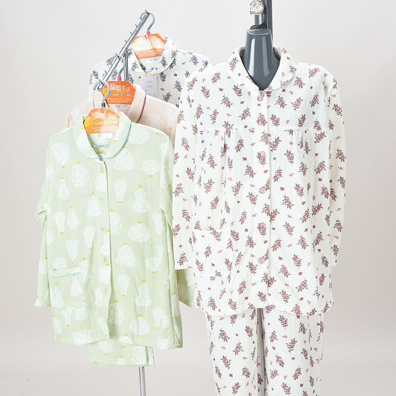 婦人キルトパジャマ