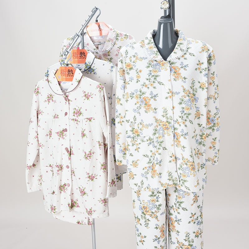 婦人厚地キルトパジャマ