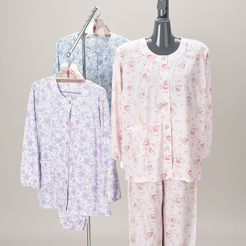 婦人M寸キルトパジャマ