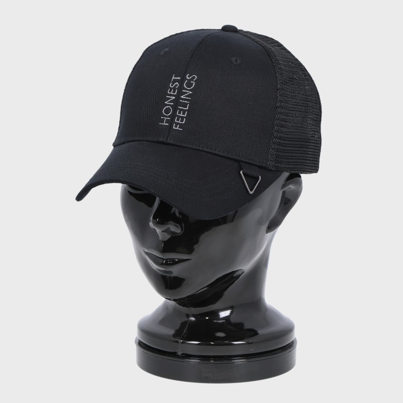 紳士縦ロゴ刺しゅうメッシュCAP