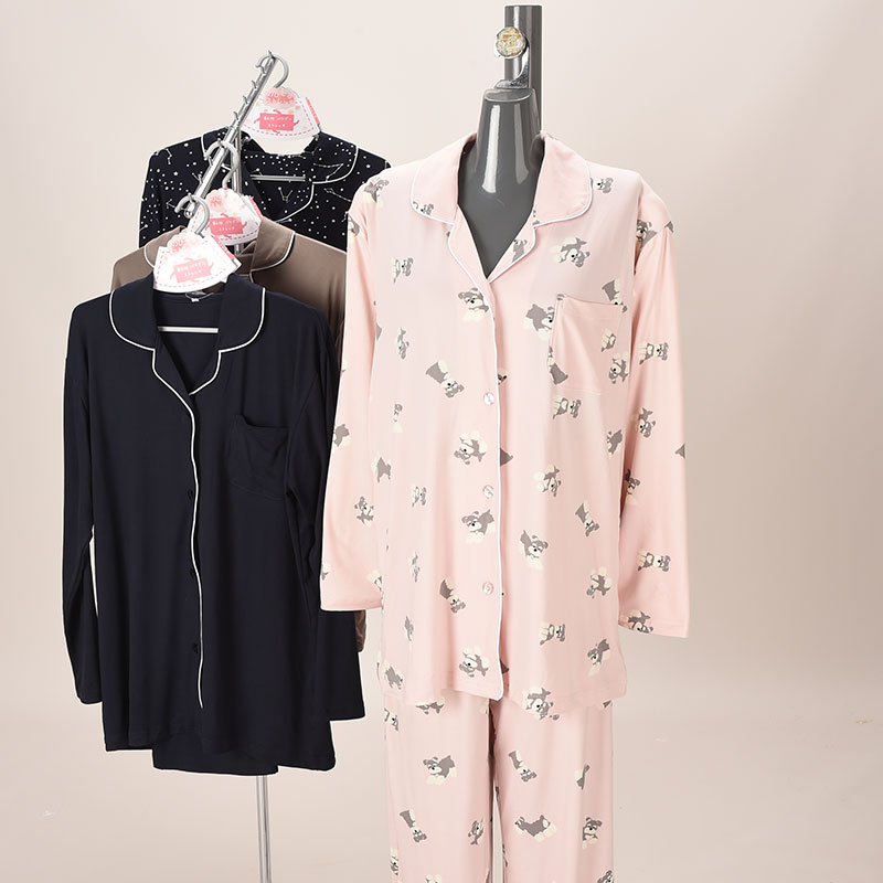 婦人ストレッチパジャマ