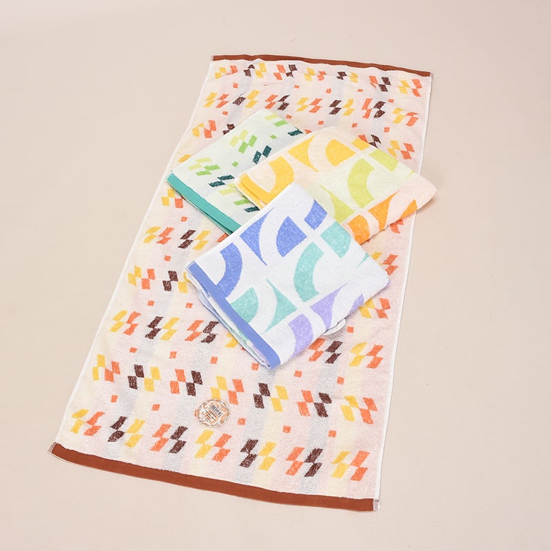無撚糸ジャガード幾何柄バスタオル