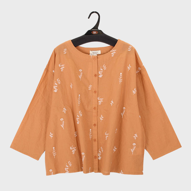 婦人『isoLaine』7分袖総刺しゅうブラウス