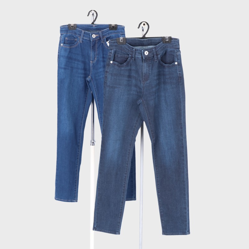 婦人パウダーデニムスキニーパンツ