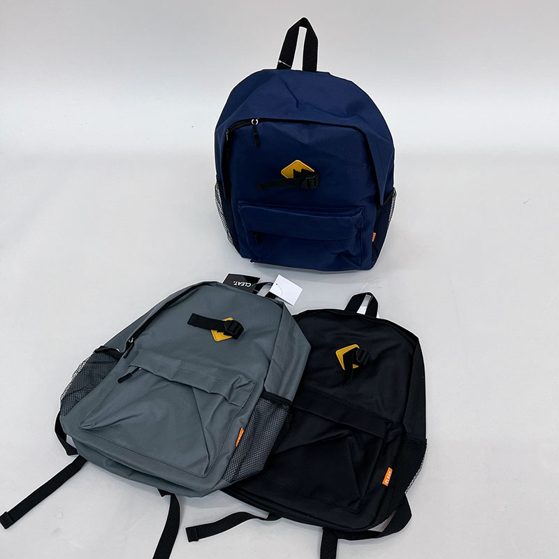 デイバッグ(背面エアメッシュ)