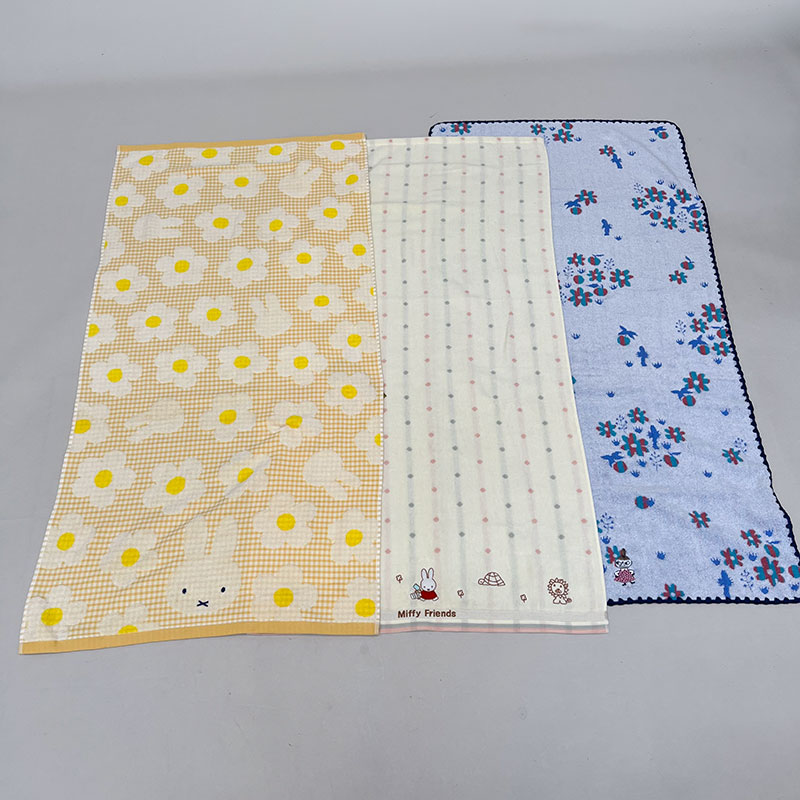 特価キャラ込みバスタオル