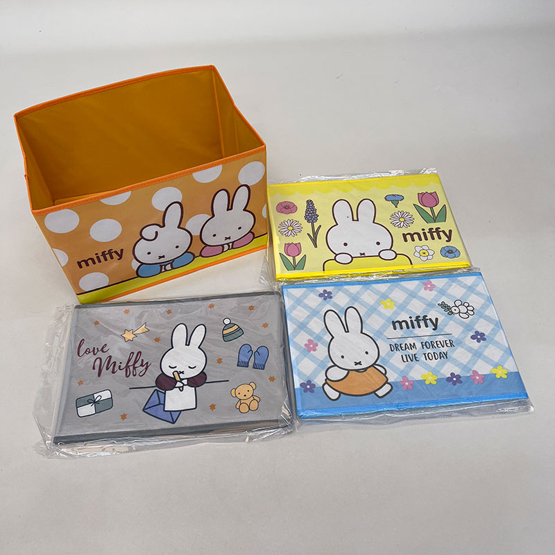 ミッフィー蓋なし収納ボックス