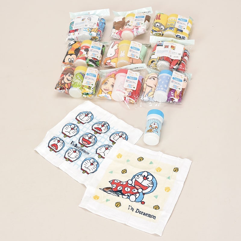 特価キャラケース付きおしぼり2P