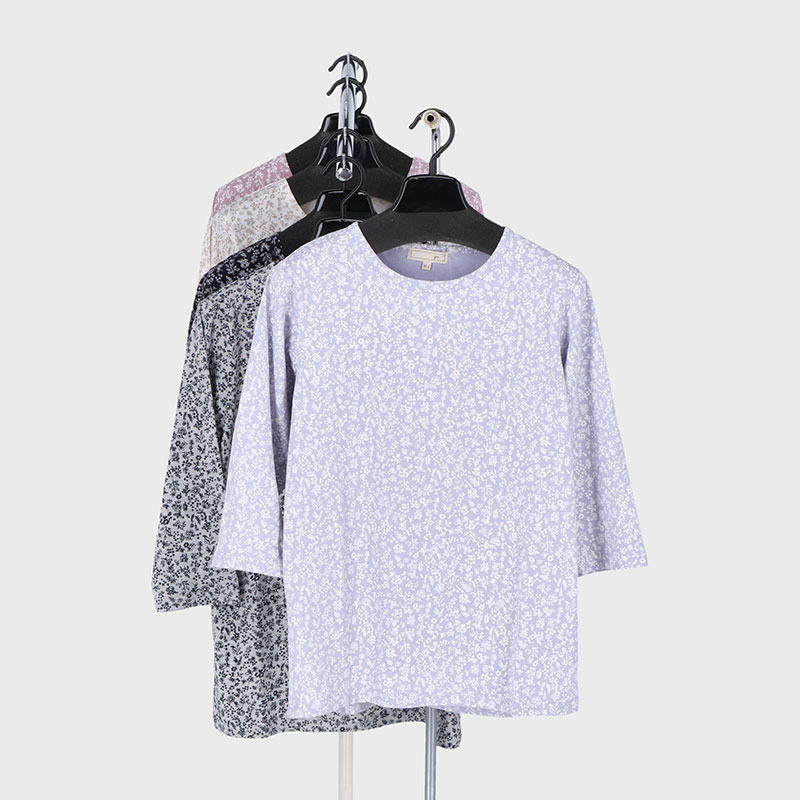 婦人7分袖総プリントTシャツ