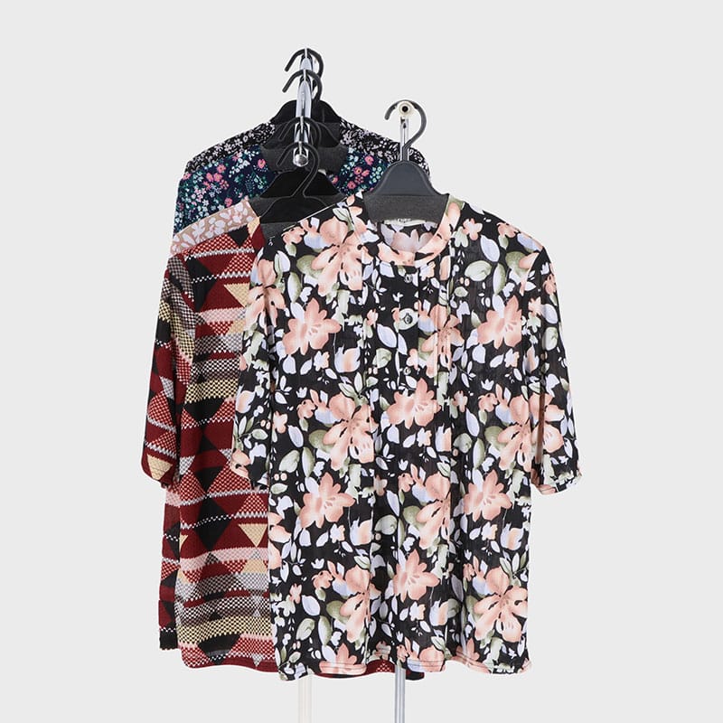 婦人5分袖楊柳プリントピンタックTシャツ