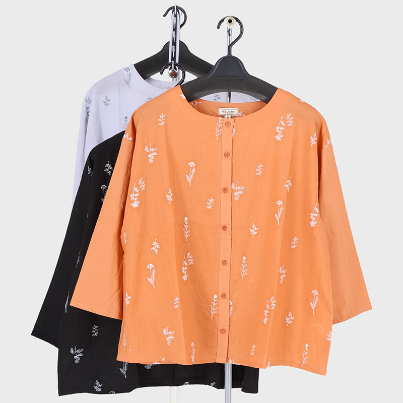 婦人7分袖総刺繍ブラウス