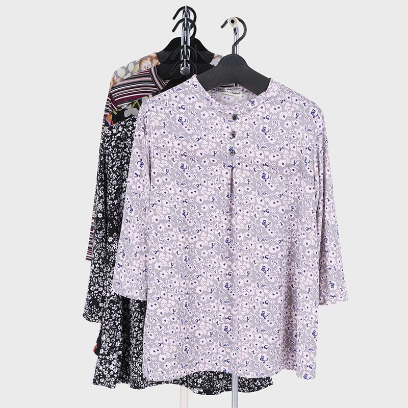 婦人ITYプリント3つボタンAラインチュニック