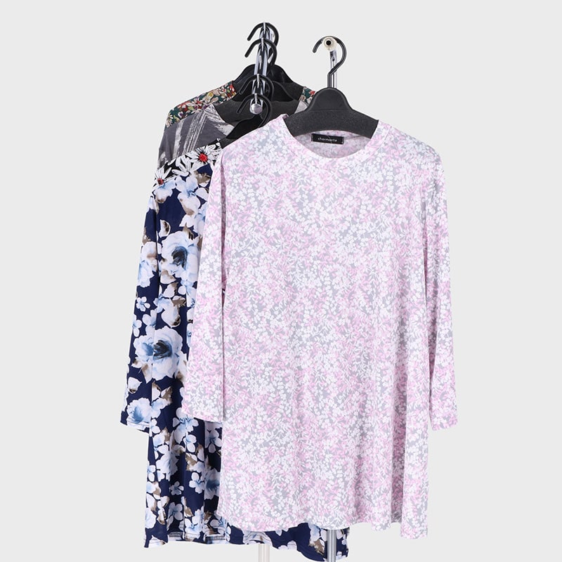 婦人7分袖総プリントTシャツ