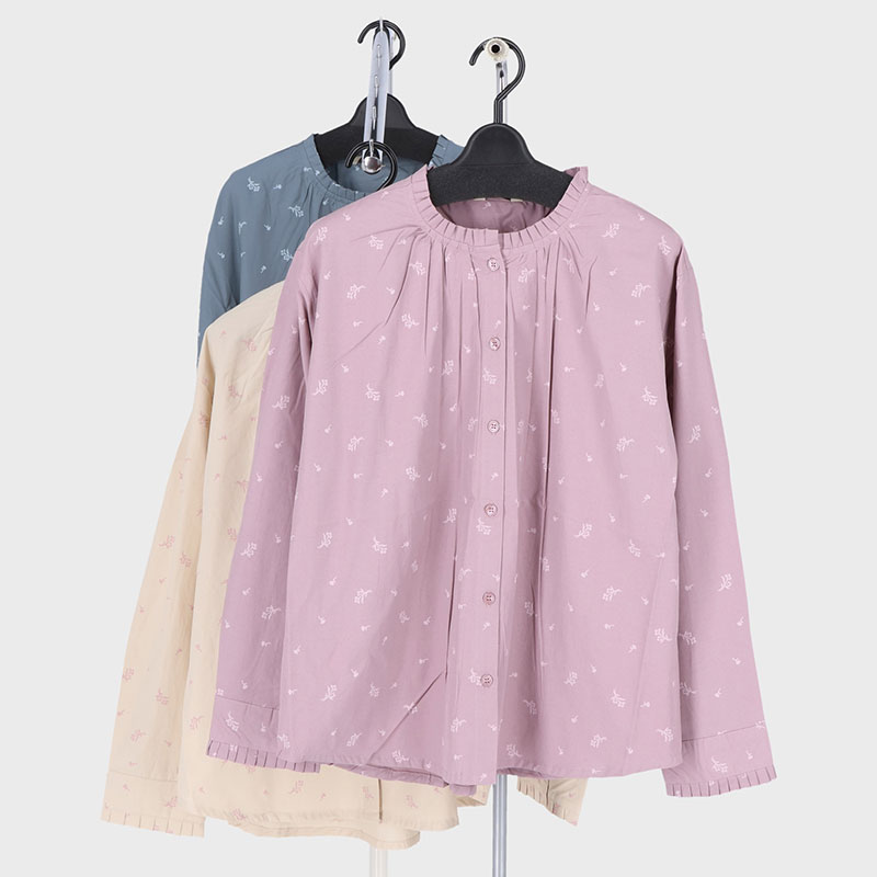 婦人長袖フリル衿花柄シャツ