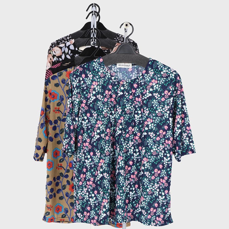 婦人5分袖楊柳5本タックプリントTシャツ