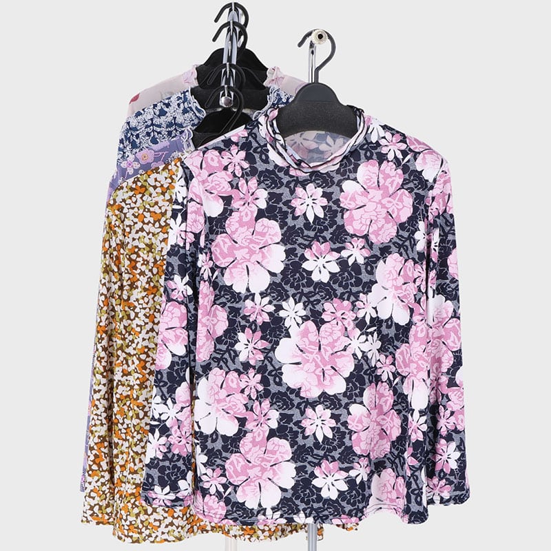 婦人長袖メロー衿プリントTシャツ