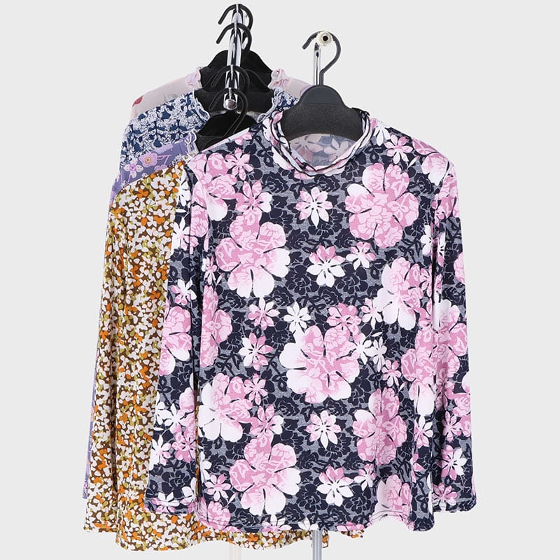 婦人大寸長袖メロー衿プリントTシャツ