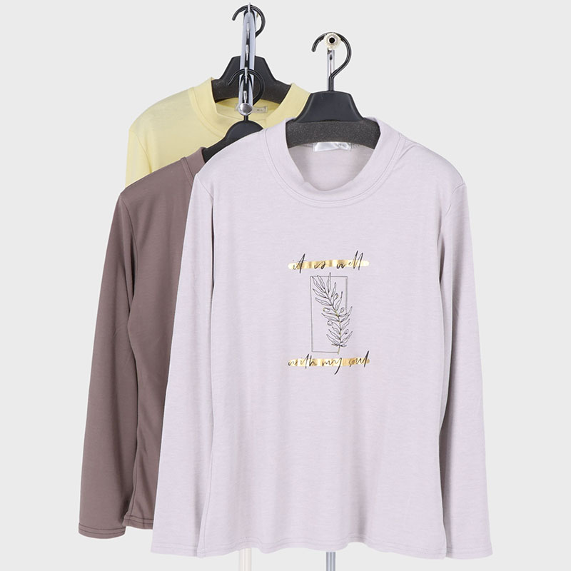 婦人大寸長袖箔プリントTシャツ