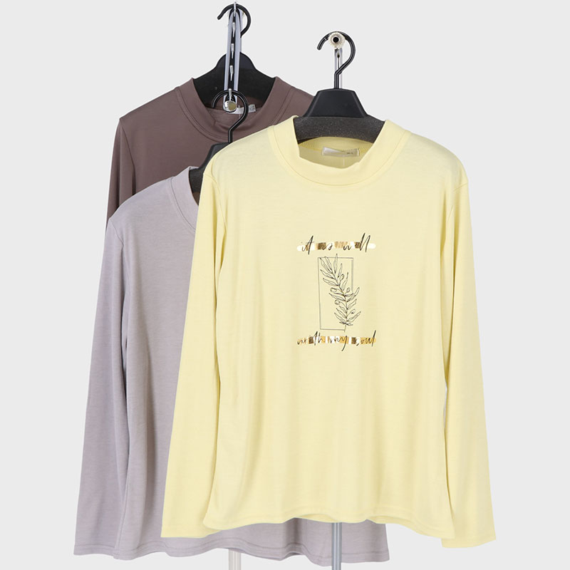 婦人長袖箔プリントTシャツ