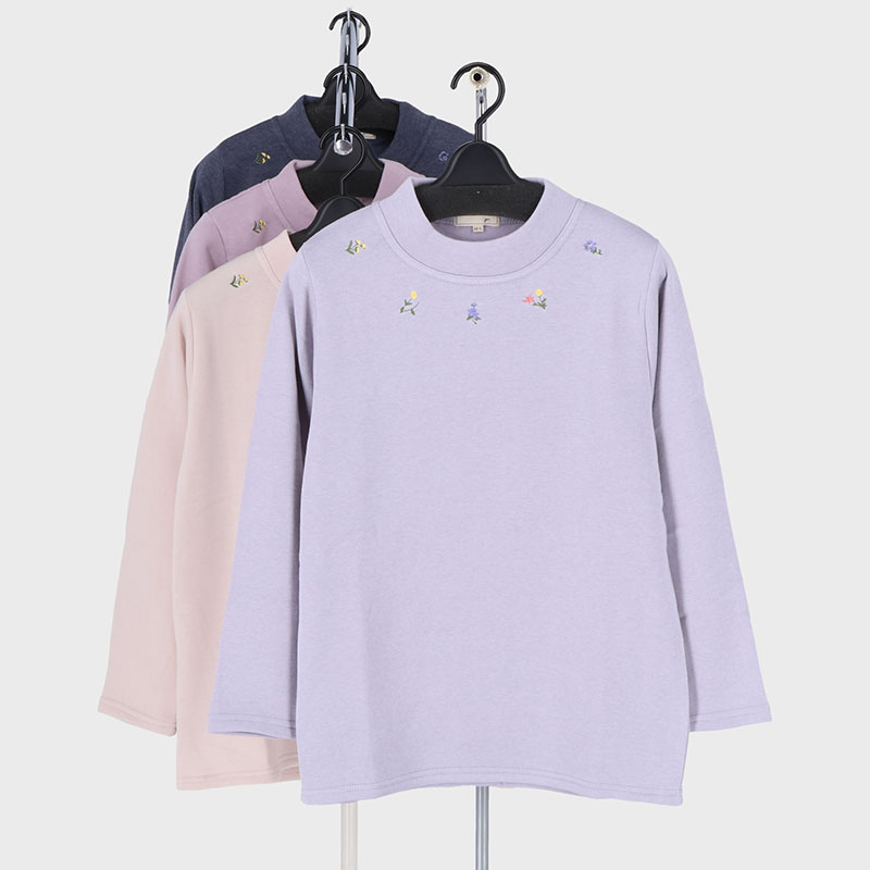 婦人大寸裏起毛刺しゅうトレーナー