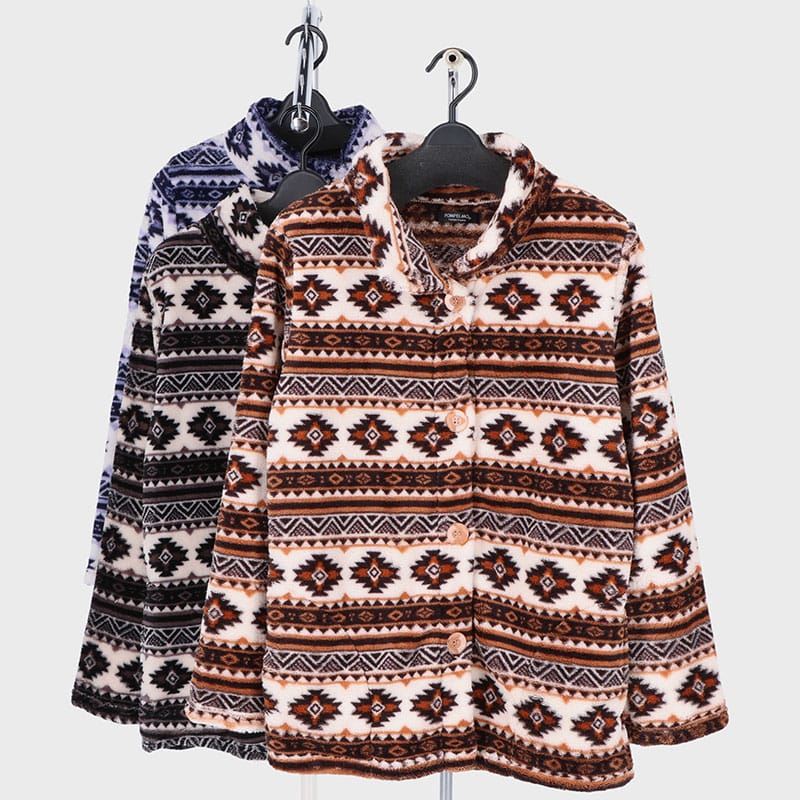 婦人大寸モコモコノルディック柄ジャケット