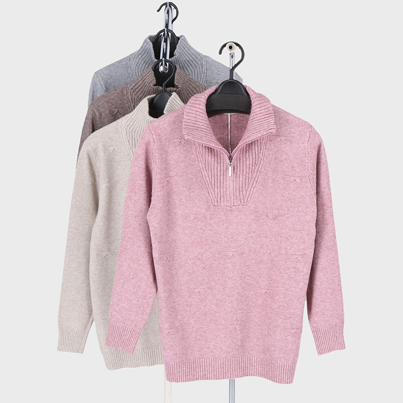 婦人もちもちニットジップ使いプルオーバー