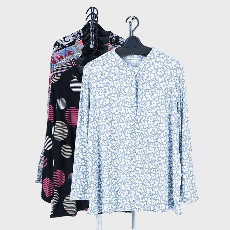 婦人長袖プリント胸ギャザーTシャツ