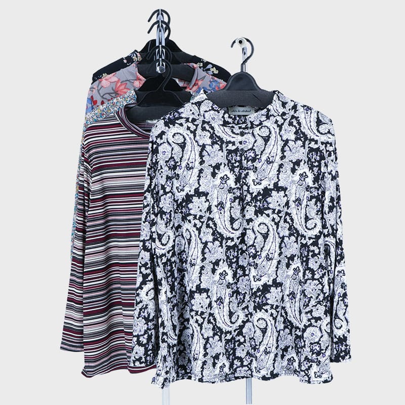 婦人長袖プリント3つボタンTシャツ