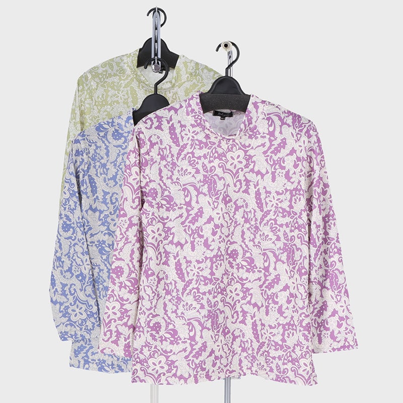 婦人長袖プリントTシャツ