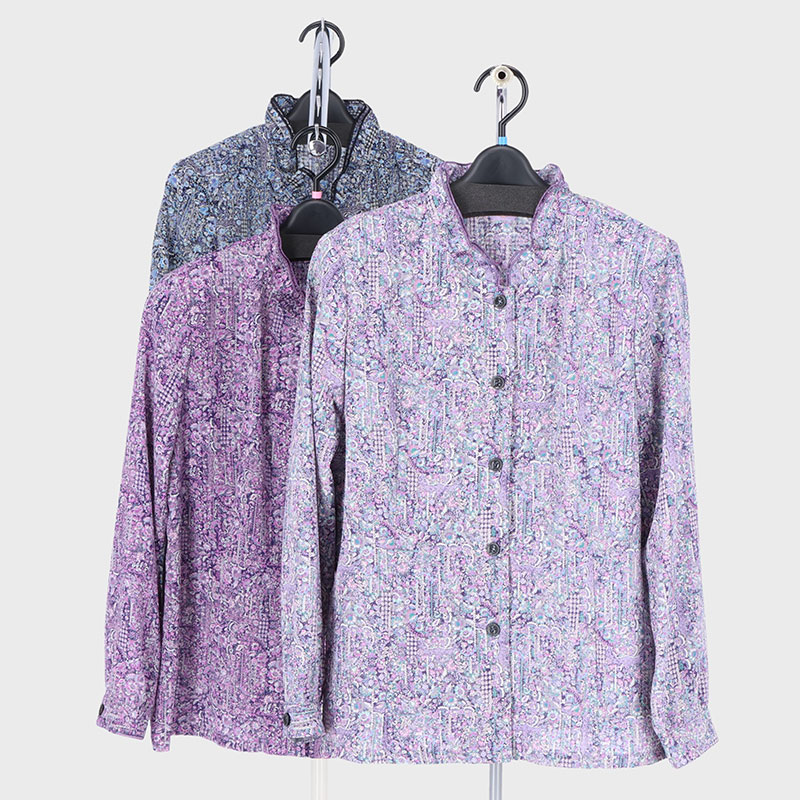 婦人抜染プリントブラウス