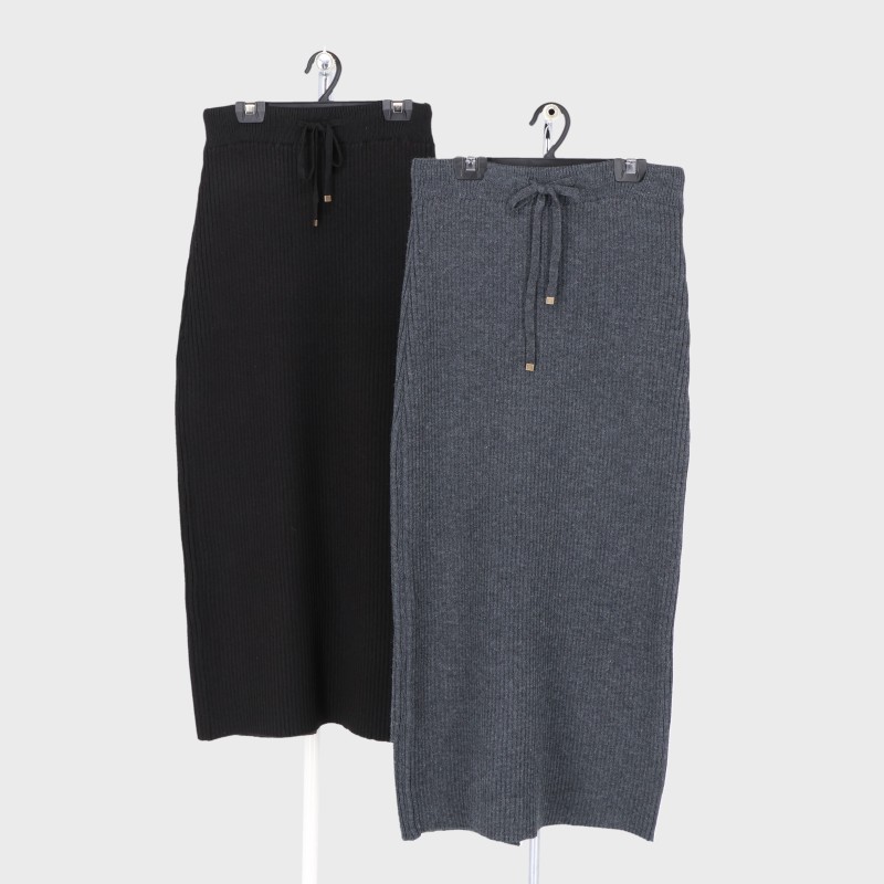 婦人ニットスカート